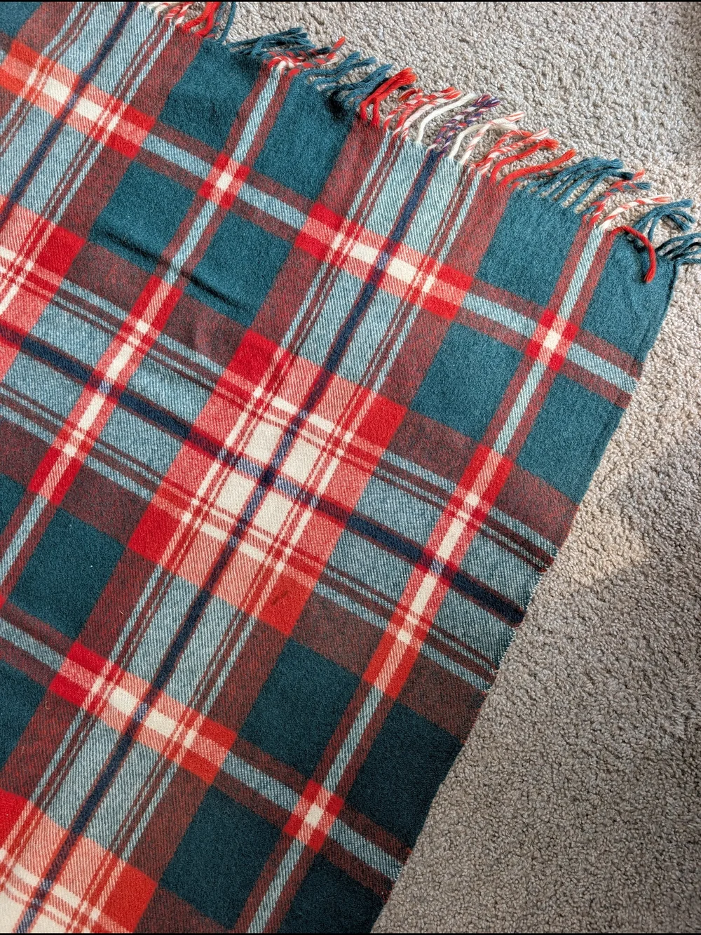 Vintage Troy Robe Wool Blanket Plaid Tartan Fringe Stadium Throw Red Green 70x53
